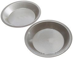 USA Pan Bakeware Aluminized Steel Set of 2, 9 x 1.5- Inch Pie Pans, Made in the USA