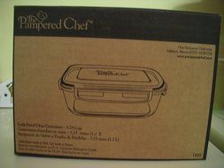 Pampered Chef 5 1/4-cup Rectangle Leakproof Glass Container with Lid