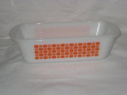 Vintage Glasbake White Milk Glass &amp; Orange Square &amp; Circle Pattern 1 1/2 Quart Loaf Baking Pan 522 USA