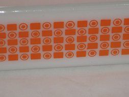 Vintage Glasbake White Milk Glass &amp; Orange Square &amp; Circle Pattern 1 1/2 Quart Loaf Baking Pan 522 USA N2