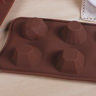 DUFUSTORE Chocolate Cake Candy Baking Silicone Bakeware Mould Diamond-shaped Random Color N3