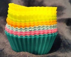 Spring Rose(TM) Silicone Muffin Cupcake Baking Cups Liners Molds (set of 24) N2