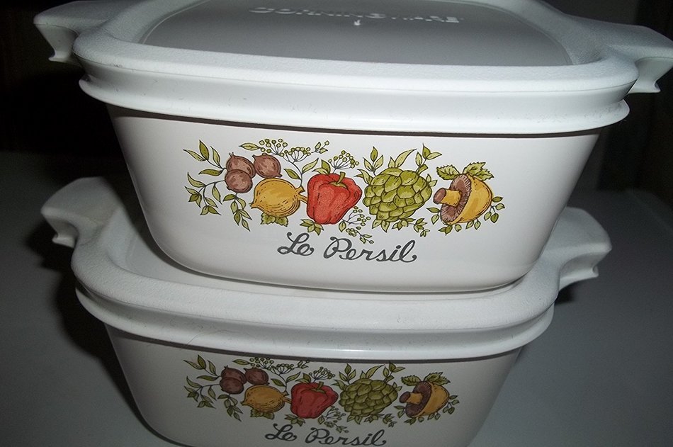 2 Corning Ware P-43-B Spice of Life with Airtight Plastic Lid