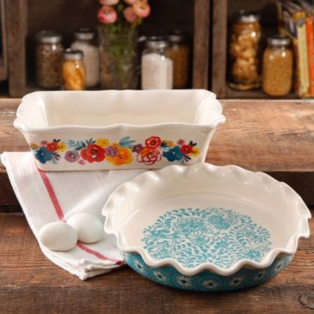 The Pioneer Woman Flea Market Decorated Ruffle Top Bakeware
