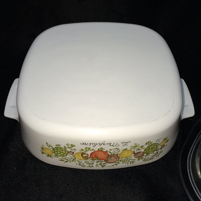 Corning Spice of Life 2 Qt. Casserole Dish with Lid N3