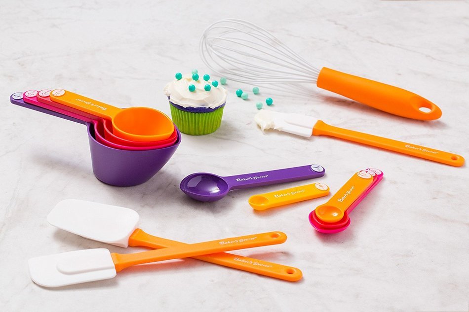 Baker's Secret 18 Piece Kids Baking Set, Multicolor N7