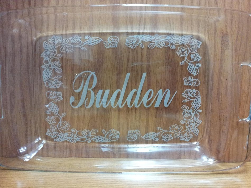 Personalized Etched 3 Quart Pyrex Casserole Baking Dish with Lids N4