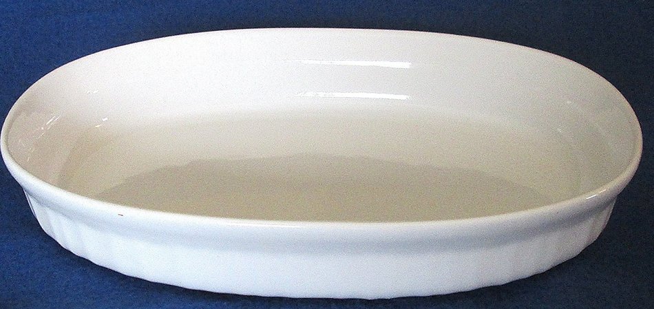Corning Ware French White 23 Oz Oval Stoneware Casserole 679ml - No Lid
