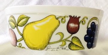 Vintage 1960's Georges Briard Ovenware Casserole Dish - Vine Yard (8" Wide) N2