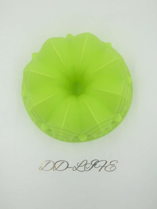 Large Lily Swirl Bundt Cake Pan Bread Chocolate Bakeware Silicone Mold N7