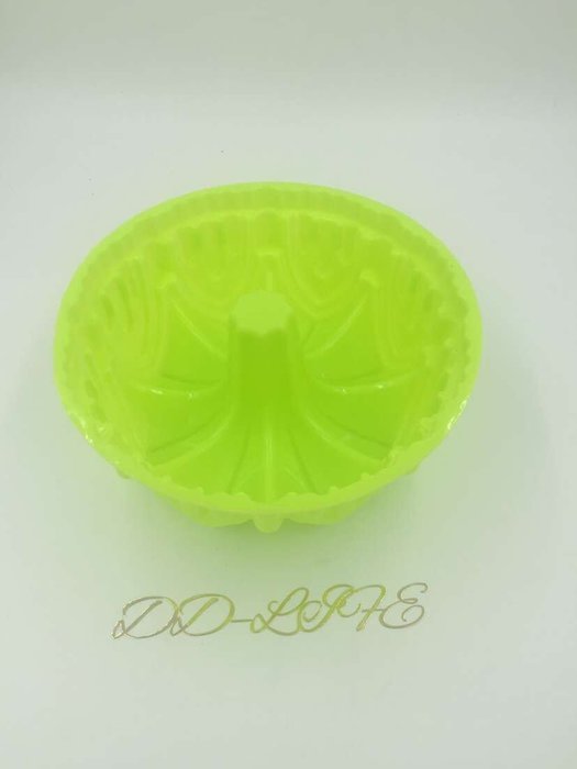 Large Lily Swirl Bundt Cake Pan Bread Chocolate Bakeware Silicone Mold N9