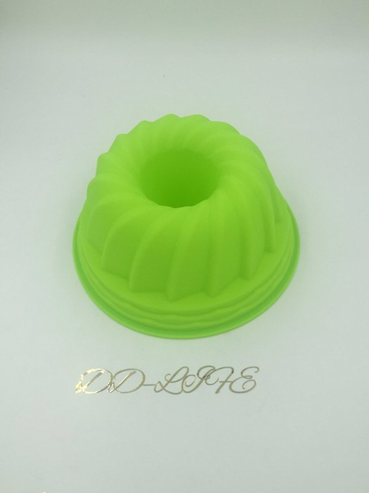 Large Lily Swirl Bundt Cake Pan Bread Chocolate Bakeware Silicone Mold N10