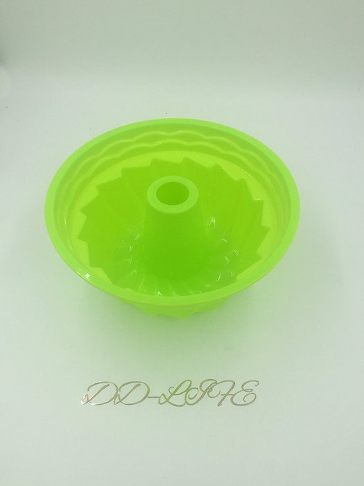 Large Lily Swirl Bundt Cake Pan Bread Chocolate Bakeware Silicone Mold N13