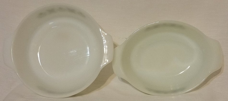 Vintage Anchor Hocking -Fire King - Meadow Green - 2 Piece Set - 1 1/2 Quart & 2 Quart N2