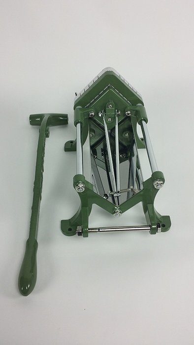 Foodservice Essentials (FFC-50) Commercial French Fry Cutter (1/2-Inch Blade, Die Cast Iron, Green) N4