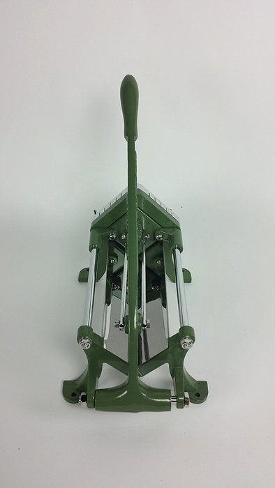 Foodservice Essentials (FFC-50) Commercial French Fry Cutter (1/2-Inch Blade, Die Cast Iron, Green) N7