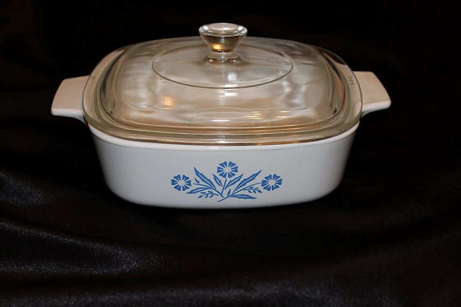 Corning Ware Blue Cornflower 1 Quart (A-1-B) Dish with Pyrex Lid (P-7-C)