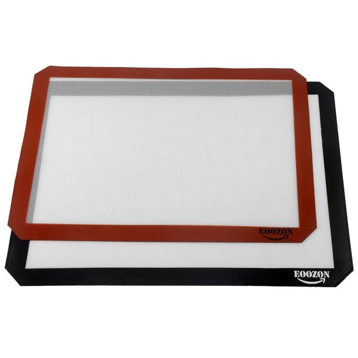 Silicone Baking Mat - 2 Pack (18x13" Black & 16.5x11.6" Red) - Eoozon N2