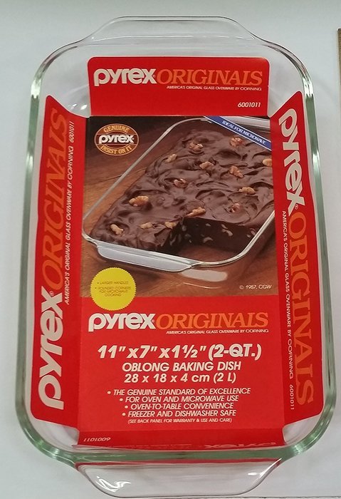Pyrex Original 11&rdquo; x 7 x 1 1/2&rdquo; Oblong Glass Baking Dish