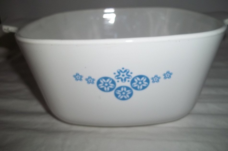 Corning Ware`1-3/4 quart Baking Dish