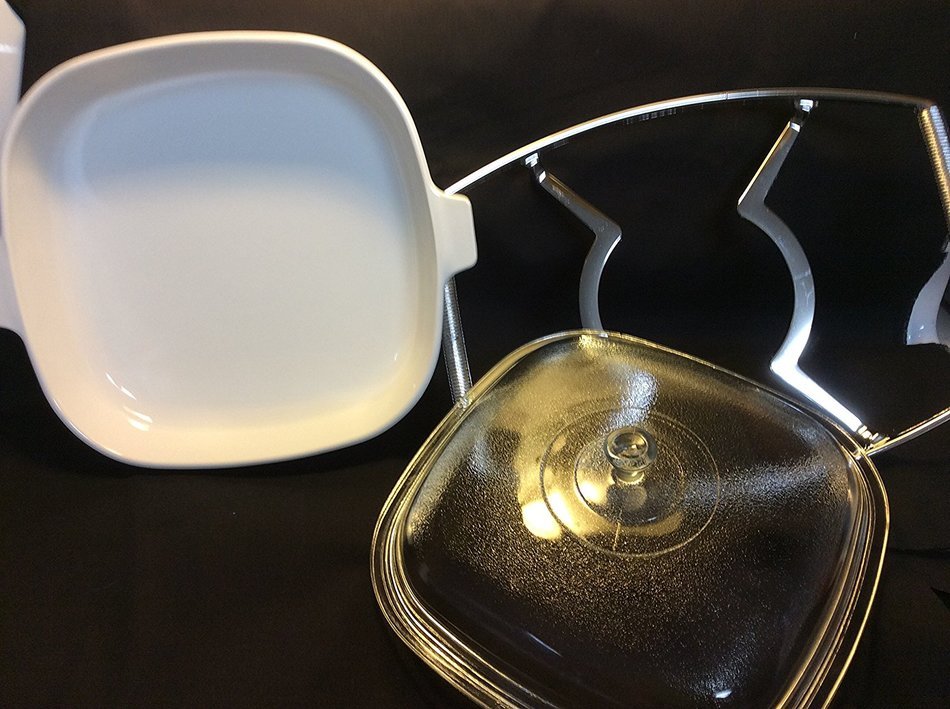 Vintage Corningware p-16-b Nature's Bounty 10" Casserole with Lid and Stand N2