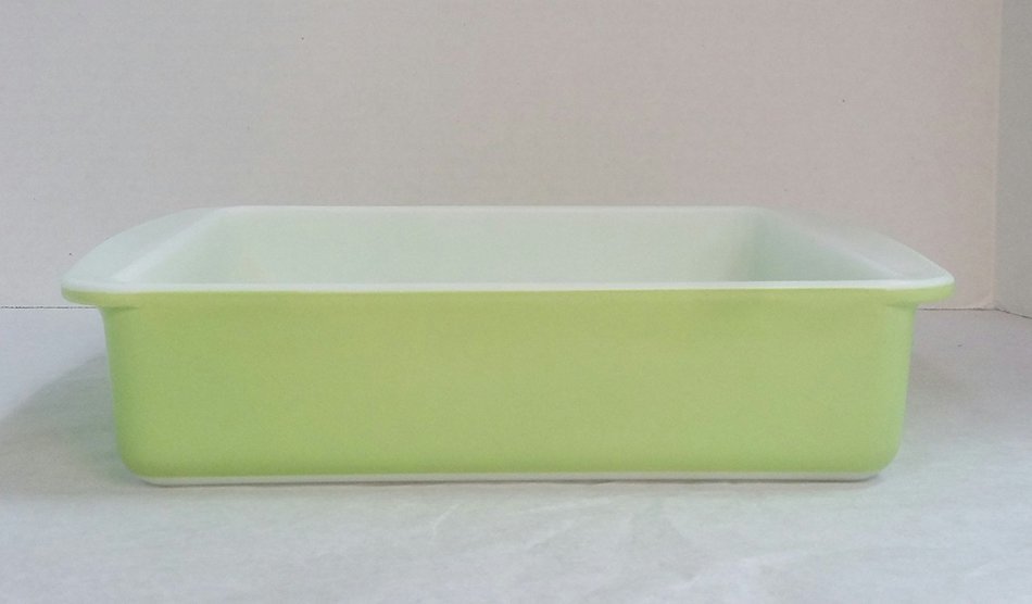 Vintage Pyrex #222 Square Baking Dish, 8 inches, Light Green N2