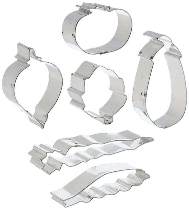 R & M Mini Vegetable Cookie Cutter Set, Tin