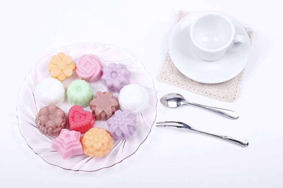 Umiwe(TM) 12 Cavity Flowers Silicone gel non-stick Cake bread Mold Chocolate jelly Candy Baking roasting mould... N4