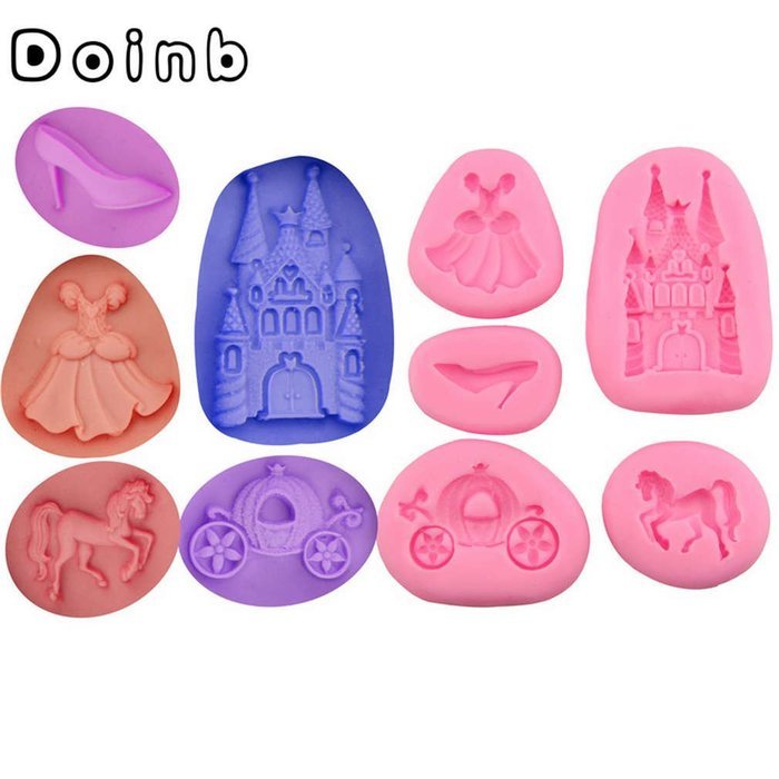 Doinb 10pcs/Set Castle Coach Dress Glass Slipper Horse Angel girls Fairy doors Window flowers Snail Cake Pastry... N2