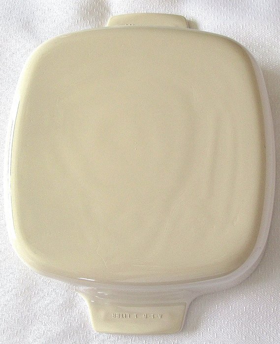 Corning Ware Forever Yours A-1-B 1 Liter Casserole with Amber Lid N4