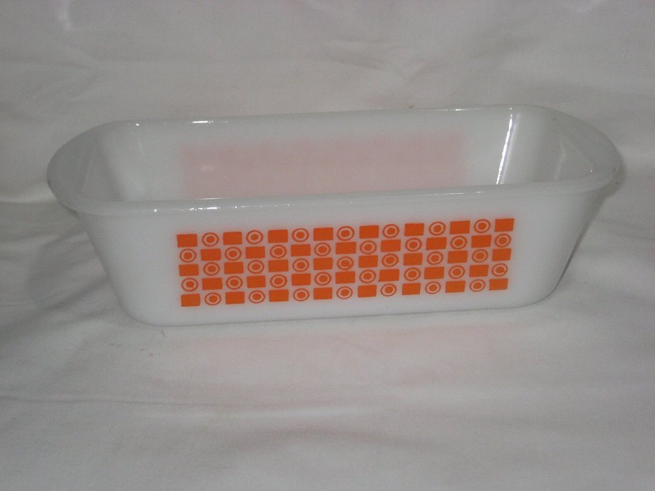 Vintage Glasbake White Milk Glass & Orange Square & Circle Pattern 1 1/2 Quart Loaf Baking Pan 522 USA