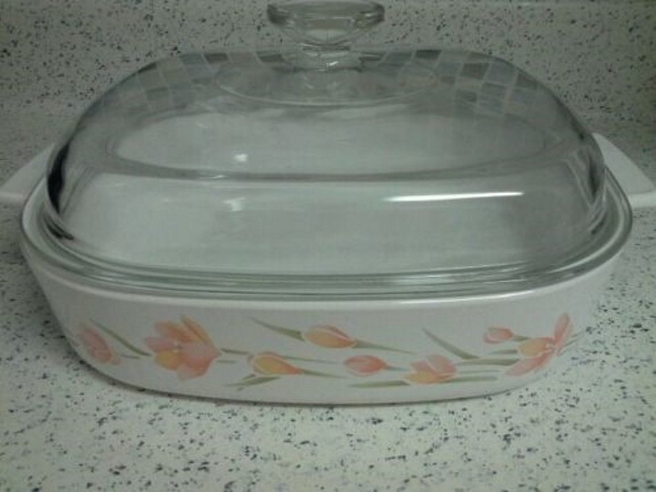 Corning Ware CorningWare Peach Floral 2.5 Liter Casserole & Lid A-10-B N2