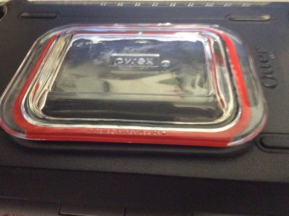 Pyrex 7213c Bake, Serve , and Store Replacement Lid 5.5 " X 3.5 "