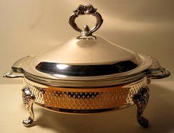 Oven Ware Glass Liner in Silver Plated Frame with Lid, 8 Inch/1.5 Quart