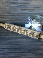 Cat Rolling Pin - Engraved Kissing Cats N2