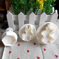 DUFUSTORE Fondant Cake Bread Cookie Decorating Sugarcraft Plunger Cutter Tool Mold Deer N5