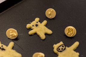 Astra shop Newest 14PCS Fashion Bunny &amp; Bear shape Fondant Cookie Cutters Set - 4pcs Body with 10pc emoji stamps N2