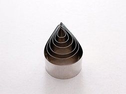 EURO TINS 1-inch Deep Clematis Montana Petal Shape Leaf Steel Cookie Cake Cutter, Set of 6 N2