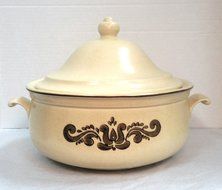 Vintage Pfaltzgraff #325 Lidded Casserole Dish, &quot;Village&quot; Pattern, 3.25 Quart