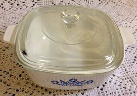 Vintage Corningware Cornflower Blue 1.5 QT Casserole w Lid P-1 1/2- B N3