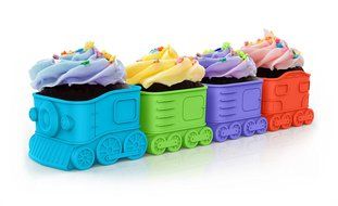 Fred &amp; Friends TEACUPCAKES Baking Cups, Set of 4 Cups and Saucers N6