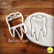 SET: Realistic and Cute Smiley Tooth Cookie Cutters N2