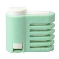 Great Value Practical Stainless Steel Spring Designed Plastic Cake Slicer without Knife Green