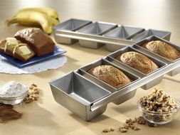 Premium USA 4 Mini Aluminized Steel Baking Loaf Pan and a Bench Scrape Shovel Combo N2