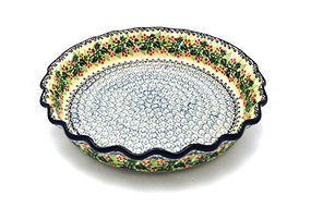 Polish Pottery Baker - Pie Dish - Fluted - Holly Berry