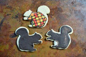Sitting Squirrel Copper Cookie Cutter N4