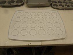 Wilton Ultimate Bake 4-Piece Mini Cupcake Cup Cake Bakeware Set OPENED N2