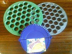 2 Russian Pelmeni Ravioli + Chebureki Maker New