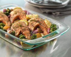 Pyrex Easy Grab 8-Piece Glass Bakeware and Food Storage Set N7