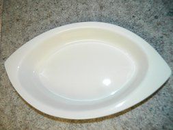 Raymond Blanc Anolon Pointed end Oval black &amp; cream baking dish N2